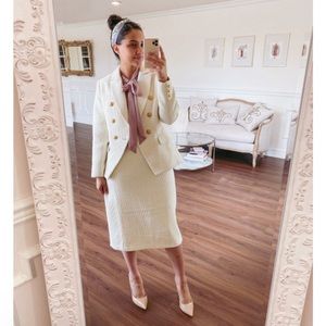 Dainty Jewells cream textured pencil skirt